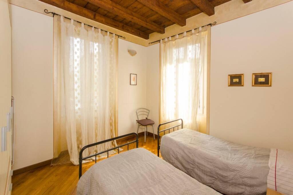 Ferienwohnung Bergamo Centro Storico Exterior foto